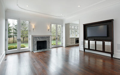 4 Reasons to Hire a Professional for Hardwood Floor Refinishing