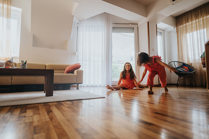 Hardwood Floors That Hold Up: Top Picks for Busy Homes